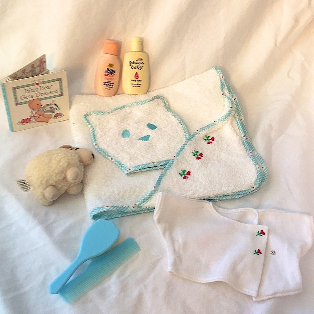 Pleasant Co Bitty Baby 1995 Bathtime Towel Set (& extras) - Picture 2 of 3